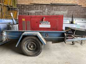 Lincoln Diesel Welder / Generator & Trailer - picture0' - Click to enlarge