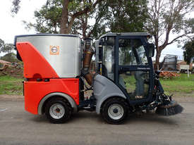 Hako Citymaster 600 Sweeper Sweeping/Cleaning - picture1' - Click to enlarge