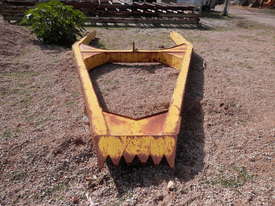 Dozer Tree Push Bar - picture0' - Click to enlarge