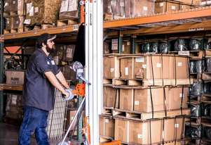 SNORKEL ML18C CONSTRUCTION MATERIAL LIFT