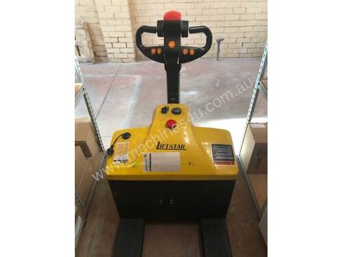 Pallet Mover - Battery Electric 