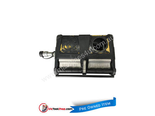 Enerpac Air Driven Hydraulic Pump, For use with Single-Acting Cylinder or Tool, 3/3 Valve, 61 inch, 