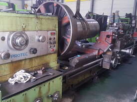 2000 Hankook Protec 1100x10000 Heavy Duty Lathe - picture0' - Click to enlarge