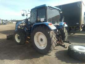 New Holland TL90A - picture1' - Click to enlarge