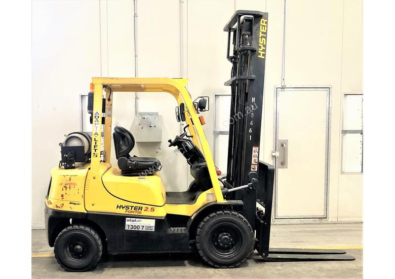 caption 2.5T LPG Counterbalance Forklift