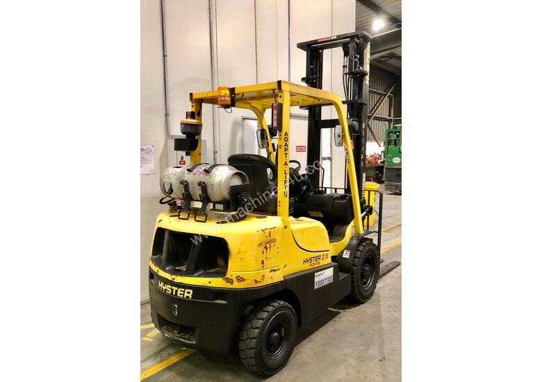 caption 2.5T LPG Counterbalance Forklift