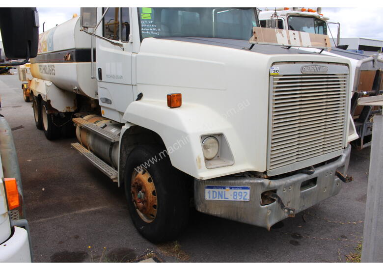 caption Freightliner 1995 FL112 Water Cart