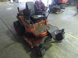 Kubota ZD1211 - picture0' - Click to enlarge