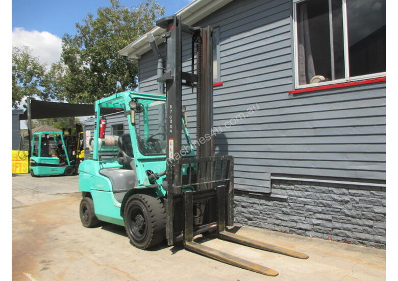 Used 2014 Mitsubishi FG35NT Counterbalance Forklifts In , - Listed On ...