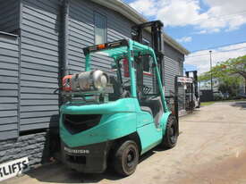 Mitsubishi 3.5 ton LPG good Used Forklift #CS252 - picture2' - Click to enlarge