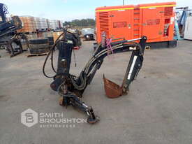 KANGA HOE MINI LOADER BACKHOE ATTACHMENT - picture0' - Click to enlarge