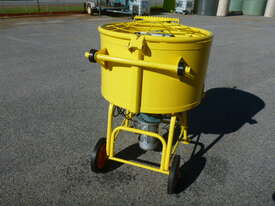 NEW BMAC TOOLS ELECTRIC 300LITRE SCREED MIXER - picture1' - Click to enlarge