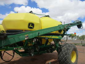 2011 John Deere 1910 Air Drills - picture2' - Click to enlarge
