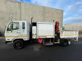 Fuso FK600 Fighter Service Body Truck - picture1' - Click to enlarge