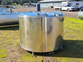 STAINLESS STEEL TANK, MILK VAT 1750 LT - picture1' - Click to enlarge