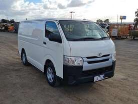 Toyota Hiace - picture0' - Click to enlarge