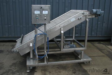 Stainless Steel Oscillating Incline Belt Conveyor - 1.3m High