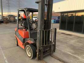 Clark C25D Forklift - picture0' - Click to enlarge
