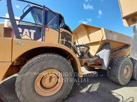 CATERPILLAR 735B Articulated Trucks - picture1' - Click to enlarge