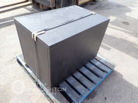 BLACK METAL STORAGE BOX - picture0' - Click to enlarge