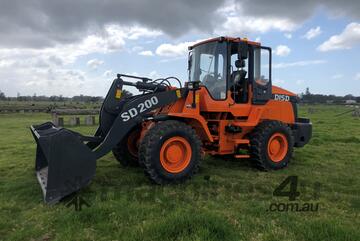 Develon   SD200 Wheel Loader
