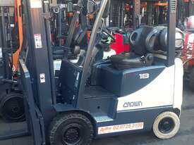 2010 Model Crown container entry forklift for sale -1.8 ton capacity 4.5m lift height solid tyres - picture0' - Click to enlarge