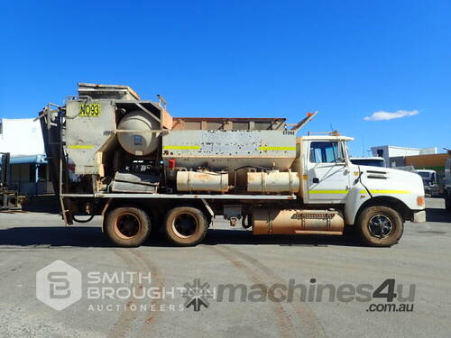 1994 FORD L SERIES 6X4 VOLUMETRIC MIXER TRUCK