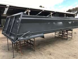 Hercules Steel Tipping Body - picture0' - Click to enlarge