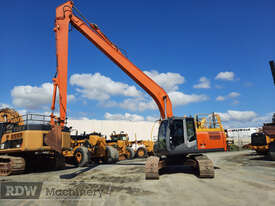 Hitachi ZX200LC-3 Excavator (long Reach) - picture0' - Click to enlarge
