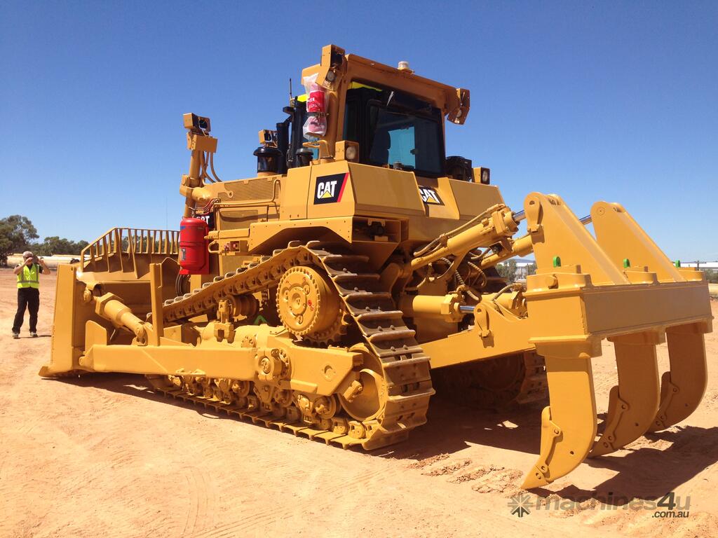 Hire Caterpillar Caterpillar D9T Dozer Dozer in GRASS VALLEY, WA