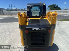 Hyundai HSL650-7 Skid Steer Loader - picture1' - Click to enlarge