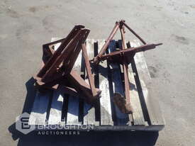 2 X 3 POINT LINKAGE RIPPER ATTACHMENTS - picture0' - Click to enlarge