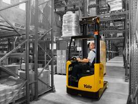 Sit- on Moving Mast Reach Truck - picture0' - Click to enlarge