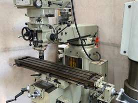 Kent KTM-380V Milling Machine - picture0' - Click to enlarge