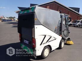 2013 TENNANT 636 INDUSTRIAL COMPACT STREET SWEEPER - picture1' - Click to enlarge