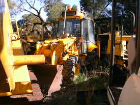 JCB-2CX , 4x4 , 4WS , 6,000 hrs , 6ton , AC cabin , side shift hoe , 4in1 , hyd hitch , - picture2' - Click to enlarge