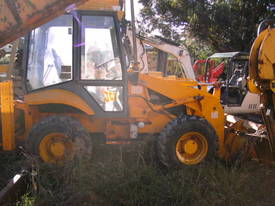 JCB-2CX , 4x4 , 4WS , 6,000 hrs , 6ton , AC cabin , side shift hoe , 4in1 , hyd hitch , - picture0' - Click to enlarge