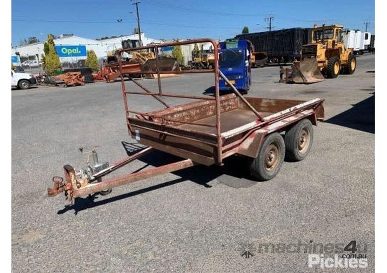 Buy Used Custom Custom Box Trailer Box Trailer in , Listed on Machines4u