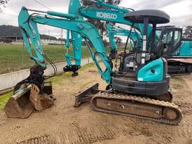 Kobelco SK35SR-5 Mini Excavator for sale - picture1' - Click to enlarge