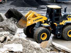 Liugong 890H Wheel Loader  - One big unit - 385HP QSM11 ZF Trans - picture2' - Click to enlarge