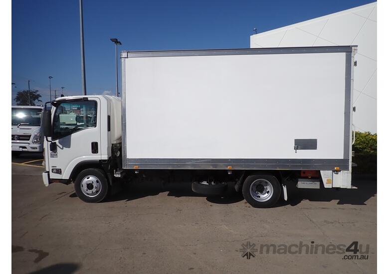 Buy Used 2014 Isuzu NNR200 Dual Cab Trucks in , - Listed on Machines4u