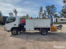 2010 Mitsubishi Fuso Canter 3.5 - picture1' - Click to enlarge