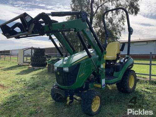 2013 John Deere 1025R