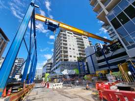 10T Overhead Gantry Crane - picture0' - Click to enlarge