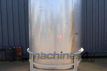 Stainless Steel Tank with Mixer - 2000L