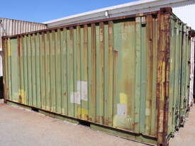 20FT SHIPPING CONTAINER, WOODEN FLOOR - picture0' - Click to enlarge