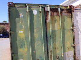 20FT SHIPPING CONTAINER, WOODEN FLOOR - picture2' - Click to enlarge