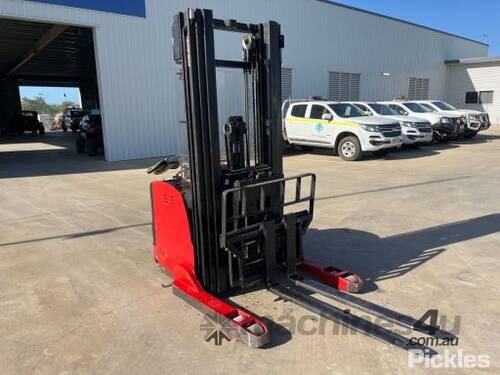 No C/P,Stand Behind Forklift