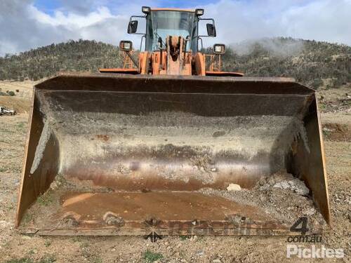 2011 Doosan DL500 Front End Loader