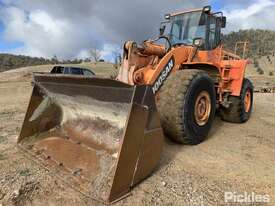 2011 Doosan DL500 Front End Loader - picture1' - Click to enlarge